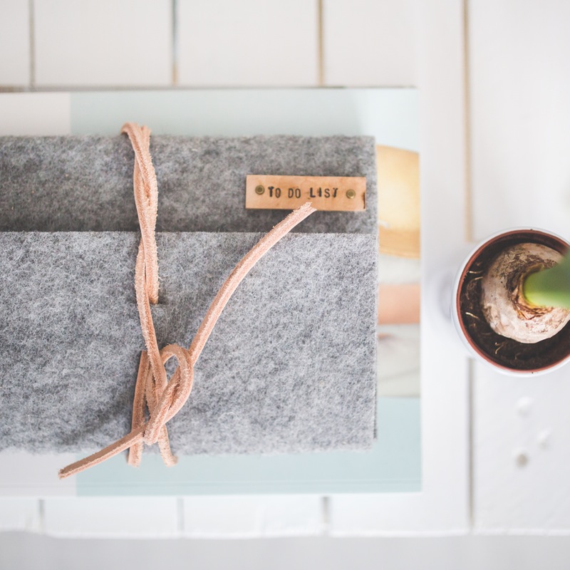 desk-notebook-office-grey