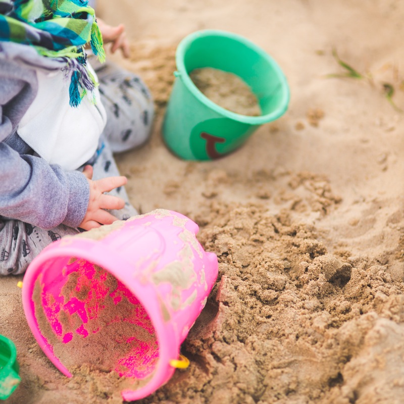 sand-summer-outside-playing